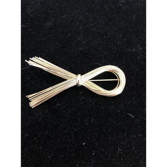 STUNNING VINTAGE ESTATE GOLD TONE LOOP BOW  BROOCH!!! - Picture 6 of 6